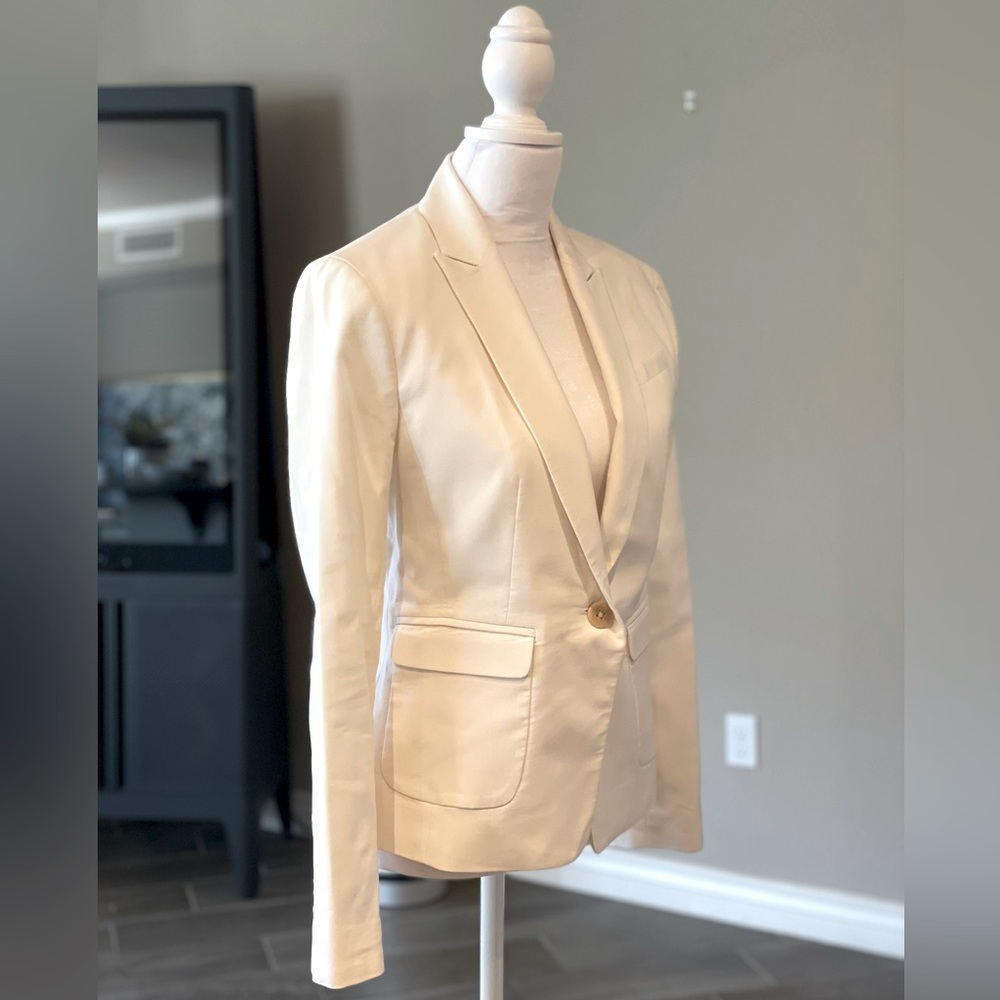 Ann Taylor White 4Petite Blazer